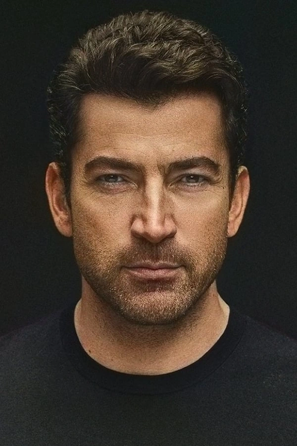 Kenan İmirzalıoğlu oyuncu portresi
