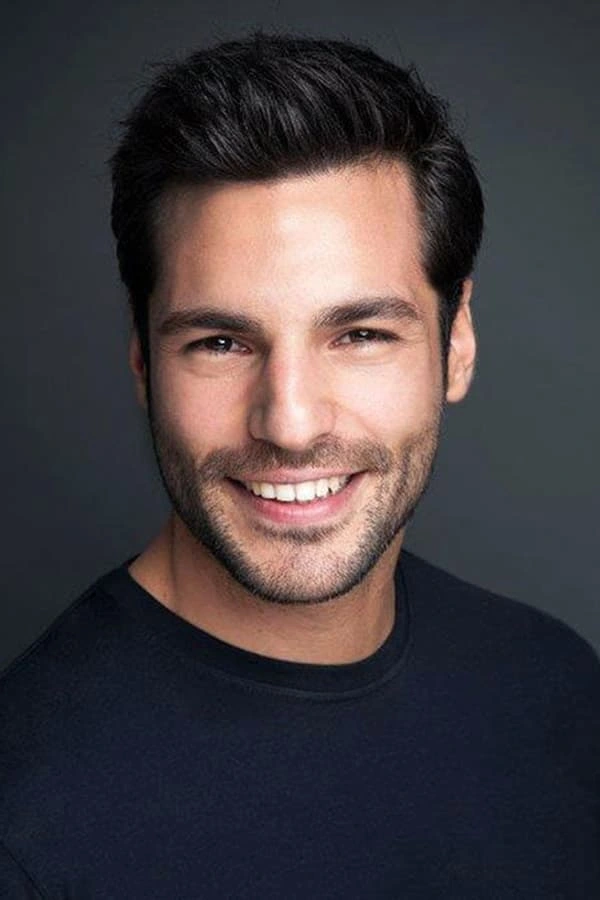Serkan Çayoğlu portre