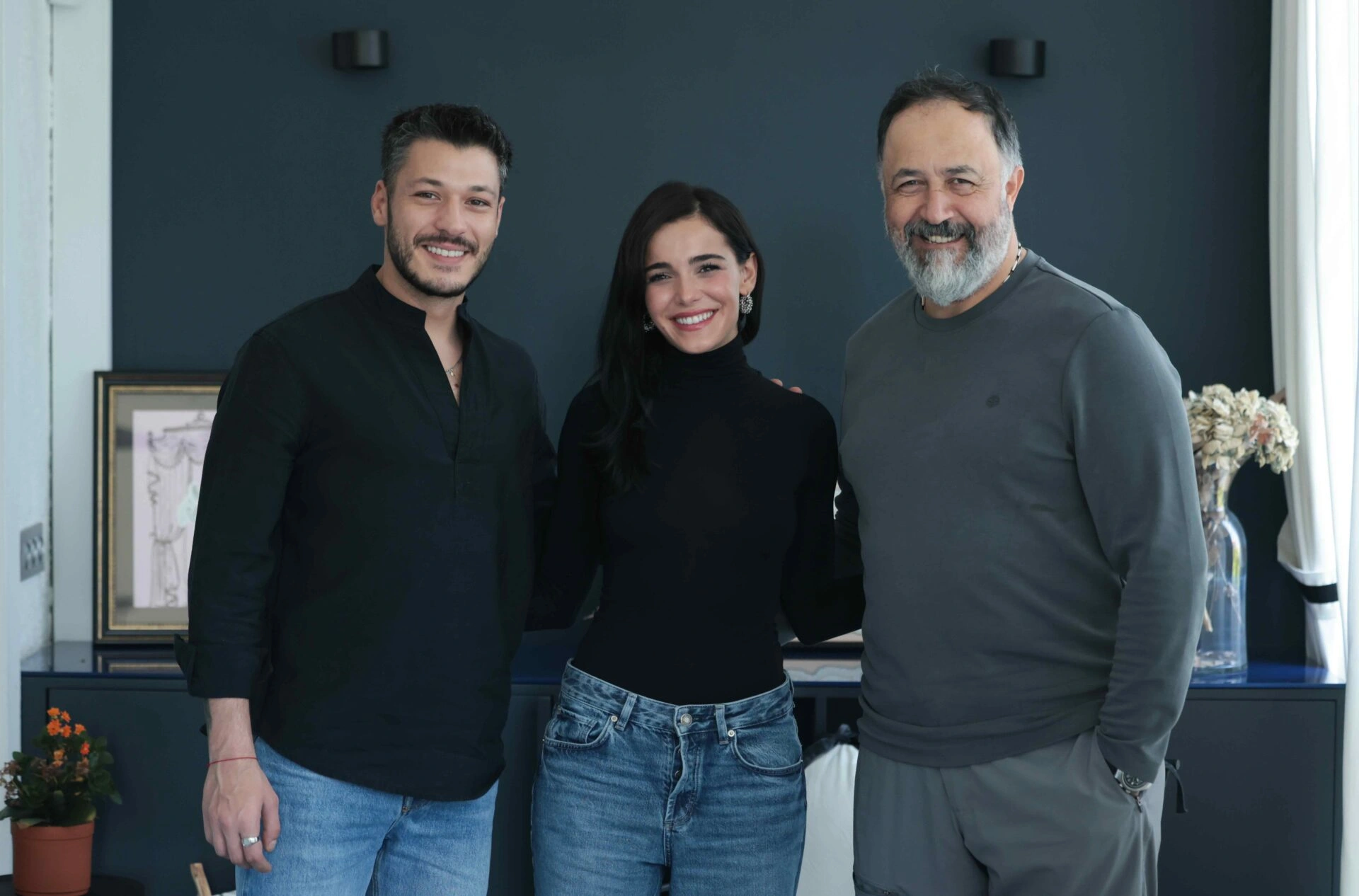 Mercan Köşk Dizisinin Okuma Provası Yapıldı: İşte İlk Görüntüler